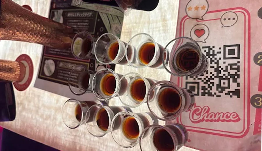 大阪ミナミのバニーガールバーCHANCE発！ショットで乾杯☆テキーラ・ジン・ラム・ウォッカ入門！
